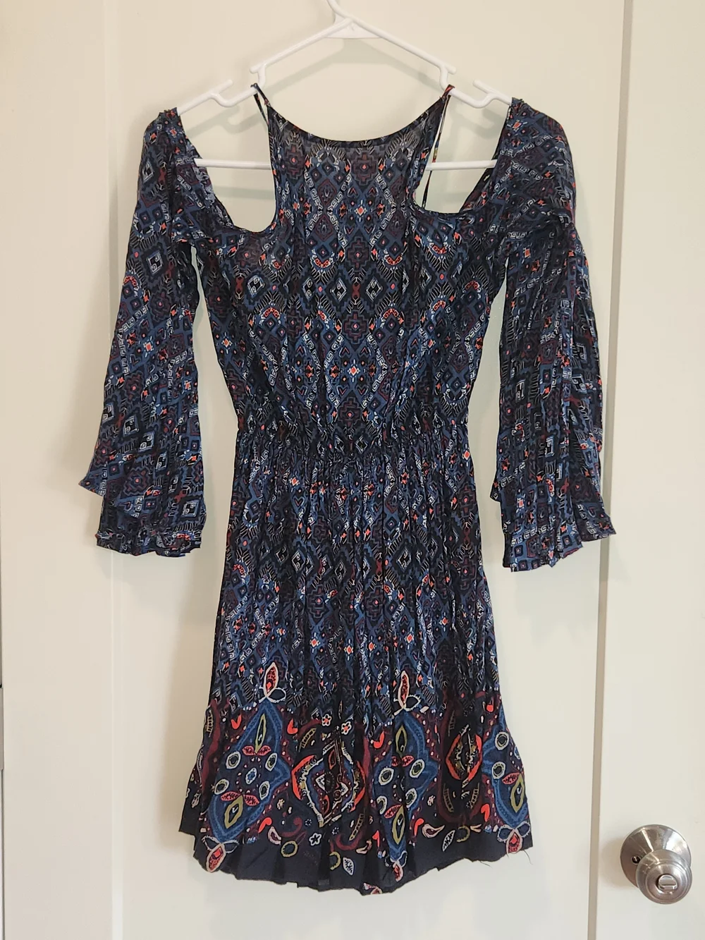 Abercrombie Cold Shoulder Paisley Boho Bell Sleeve Dress M